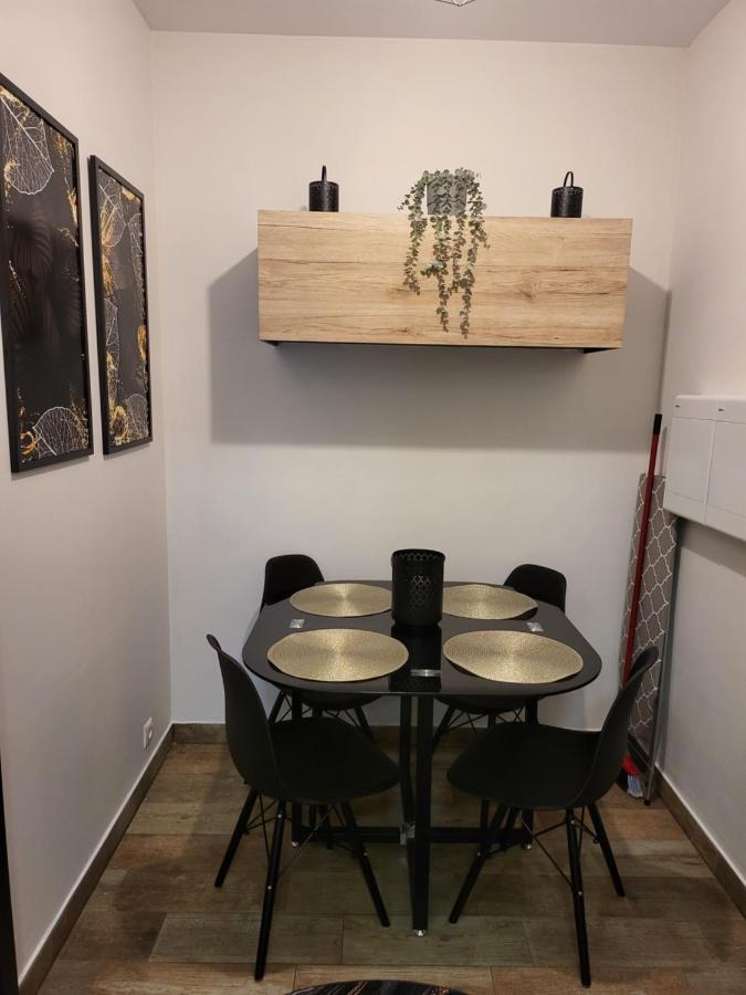 Moon Apartments Poznan Ngoại thất bức ảnh